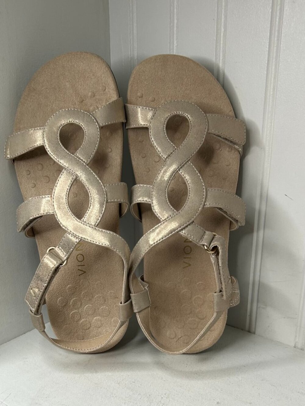 Vionic Jodie Comfort Walking Ergonomic Walking Flat Sandals size 9